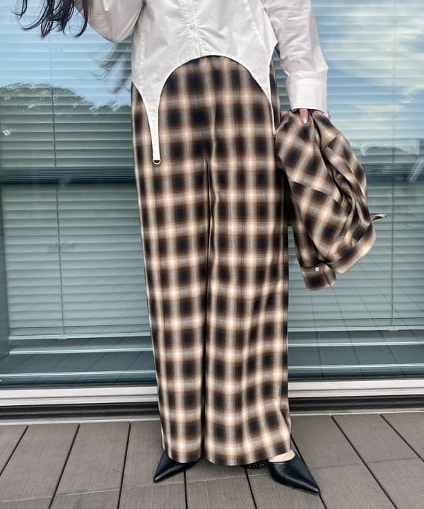 ayaさんの「BEAMS WOMEN｜オンブレチェック ビッグ シャツ」を使ったコーディネート