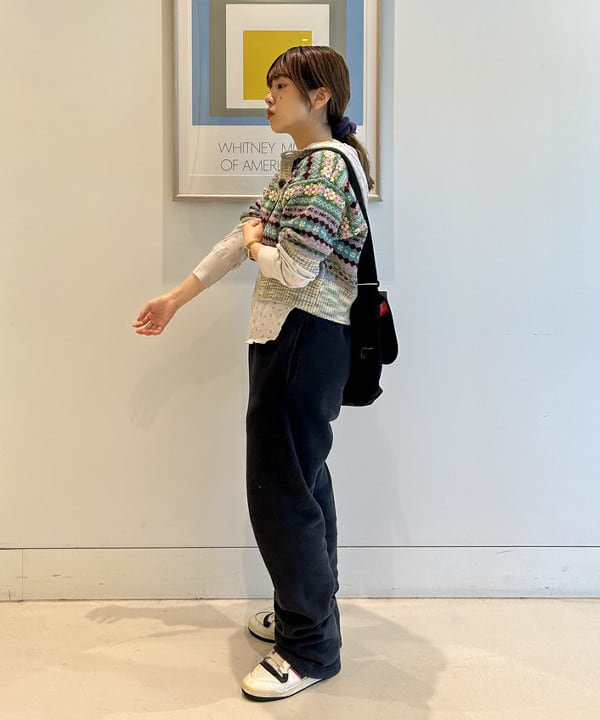 ナツハさんの「BEAMS WOMEN｜【別注】Champion / バックプリント リバースウィーブ(R) スウェット パンツ」を使ったコーディネート