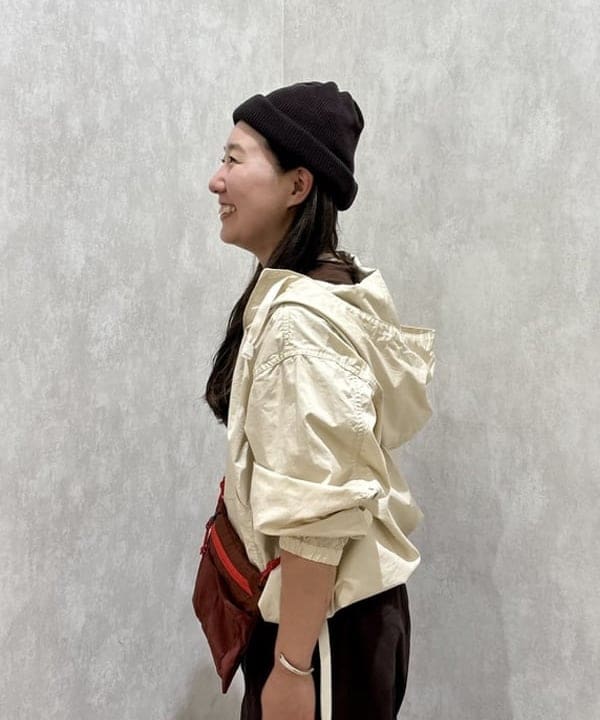 サイトウ　トモミさんの「BEAMS WOMEN｜サイドボタン アノラック」を使ったコーディネート