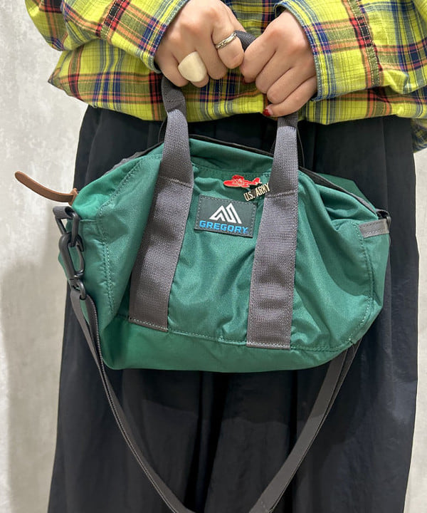 ばるたんさんの「BEAMS WOMEN｜ワイドフィット リフレクター チェック フードシャツ」を使ったコーディネート