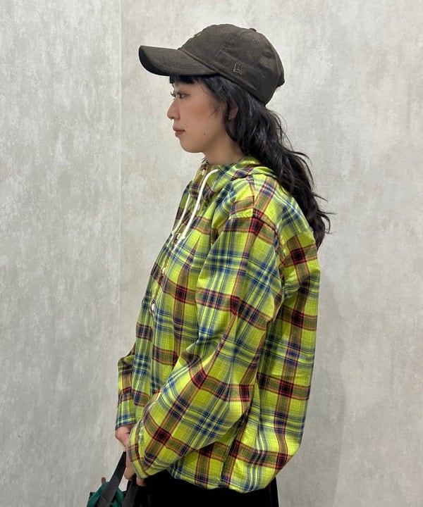 ばるたんさんの「BEAMS WOMEN｜ワイドフィット リフレクター チェック フードシャツ」を使ったコーディネート