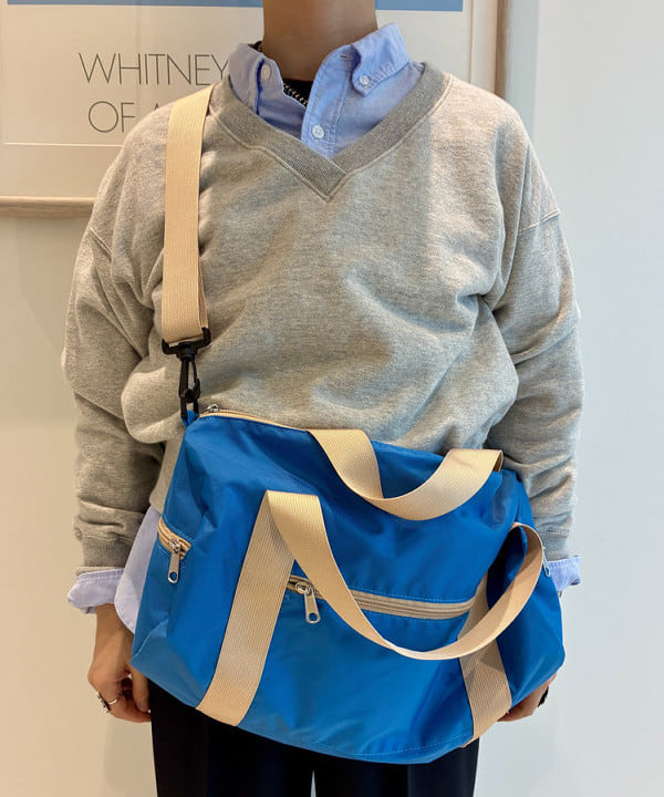 木村 梨香さんの「BEAMS WOMEN｜フリーダムスリーブ Vネック スウェット」を使ったコーディネート