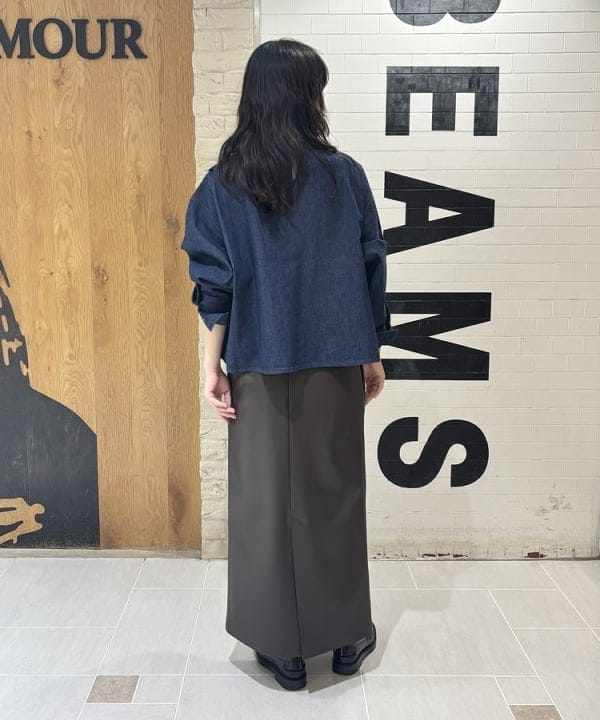 坂本 涼花さんの「BEAMS WOMEN｜【別注】upper hights / THE ELSIE ブラウス」を使ったコーディネート