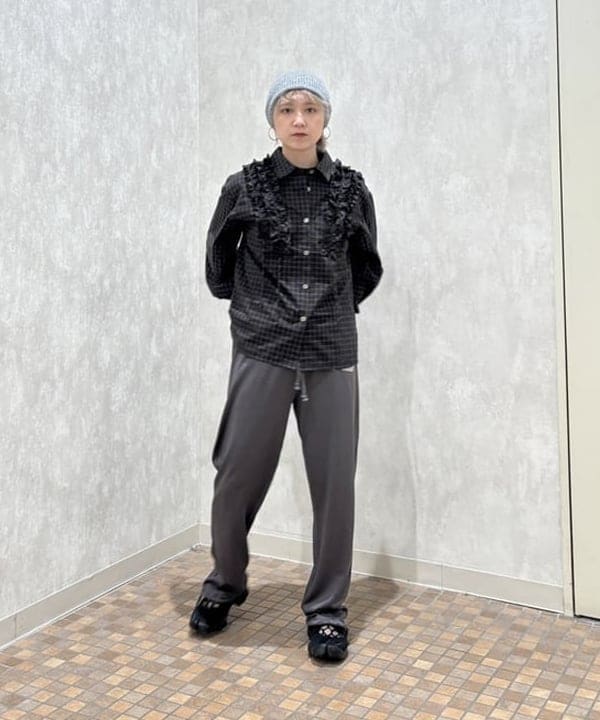 YABUさんの「BEAMS WOMEN｜チェック フリル ブレード シャツ」を使ったコーディネート