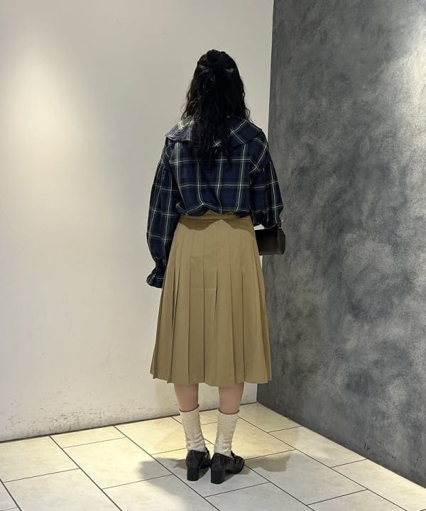 ハルカさんの「BEAMS WOMEN｜【別注】FRED PERRY / Tennis Pleats Skirt」を使ったコーディネート