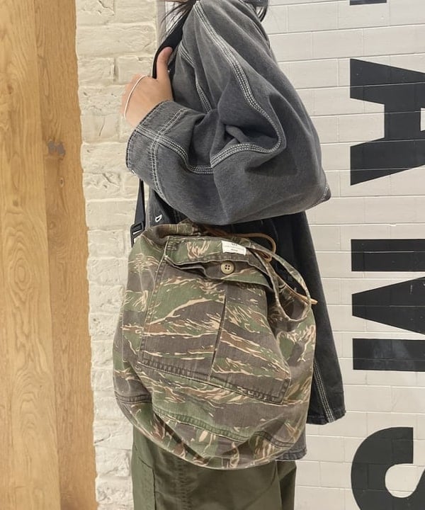 津藤 理佐子さんの「BEAMS WOMEN｜クレイジー ベースボール ロングスリーブ」を使ったコーディネート