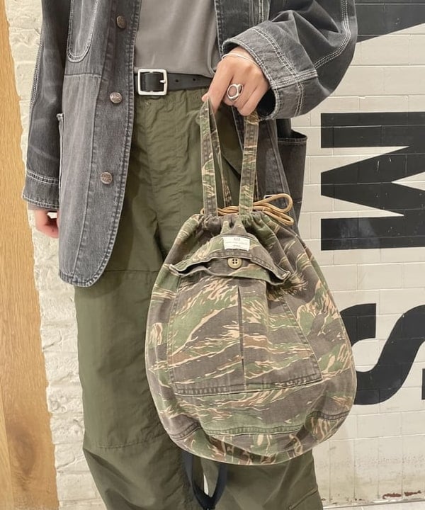 津藤 理佐子さんの「BEAMS WOMEN｜クレイジー ベースボール ロングスリーブ」を使ったコーディネート