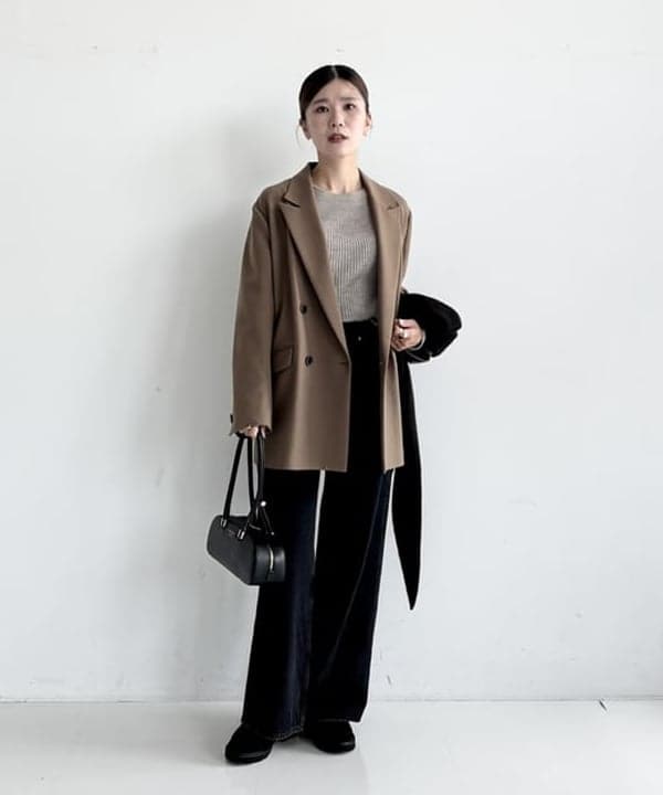 AONO SHIKAMAさんの「BEAMS WOMEN｜【別注】upper hights / THE SISTER デニムパンツ LAMPBLACK」を使ったコーディネート