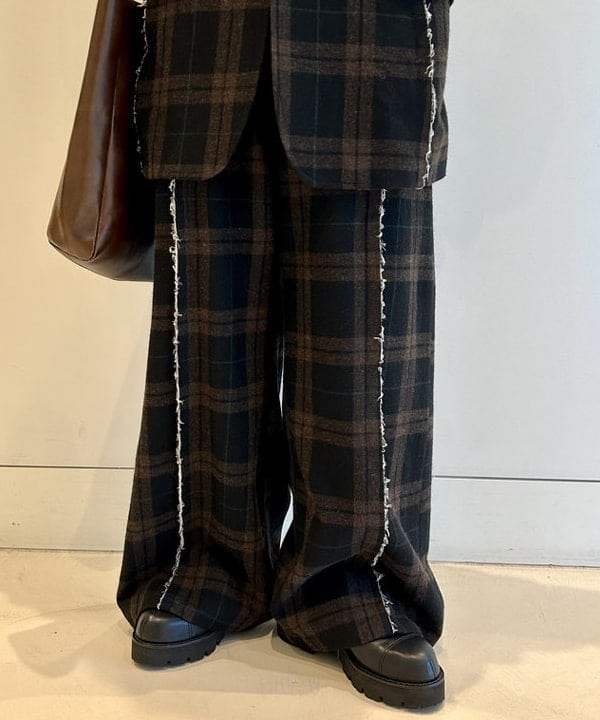 ナツハさんの「BEAMS WOMEN｜【別注】Healthknit × maturely / フーデッド ヘンリー ロングスリーブ」を使ったコーディネート