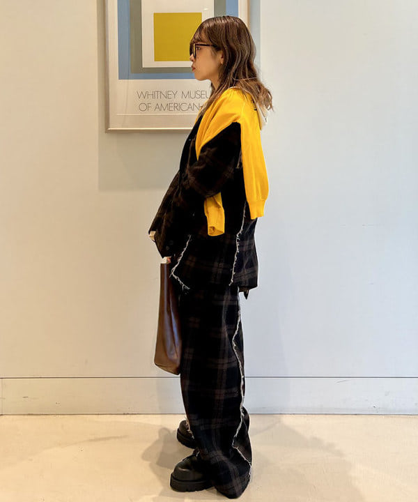 ナツハさんの「BEAMS WOMEN｜【別注】Healthknit × maturely / フーデッド ヘンリー ロングスリーブ」を使ったコーディネート