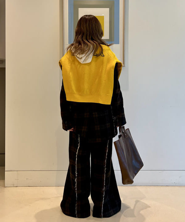 ナツハさんの「BEAMS WOMEN｜【別注】Healthknit × maturely / フーデッド ヘンリー ロングスリーブ」を使ったコーディネート