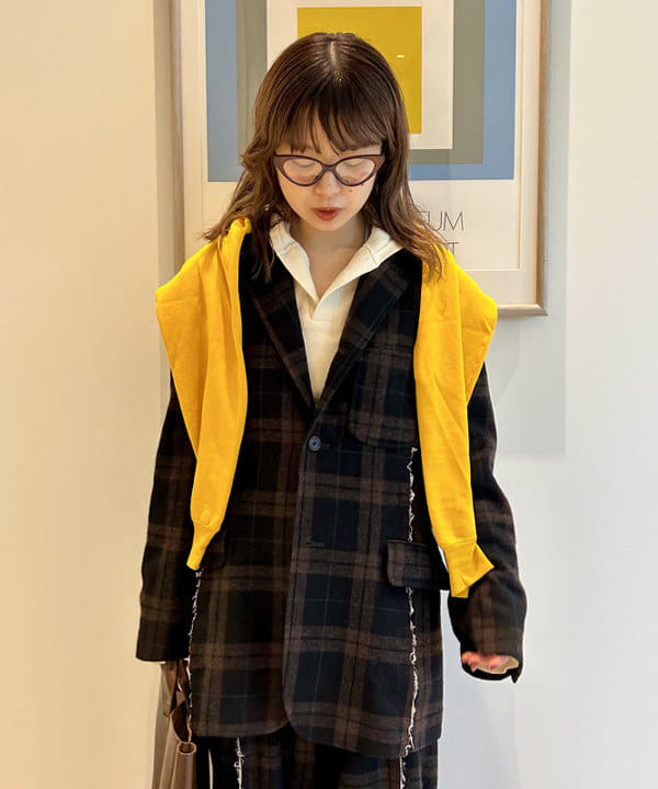 ナツハさんの「BEAMS WOMEN｜【別注】Healthknit × maturely / フーデッド ヘンリー ロングスリーブ」を使ったコーディネート