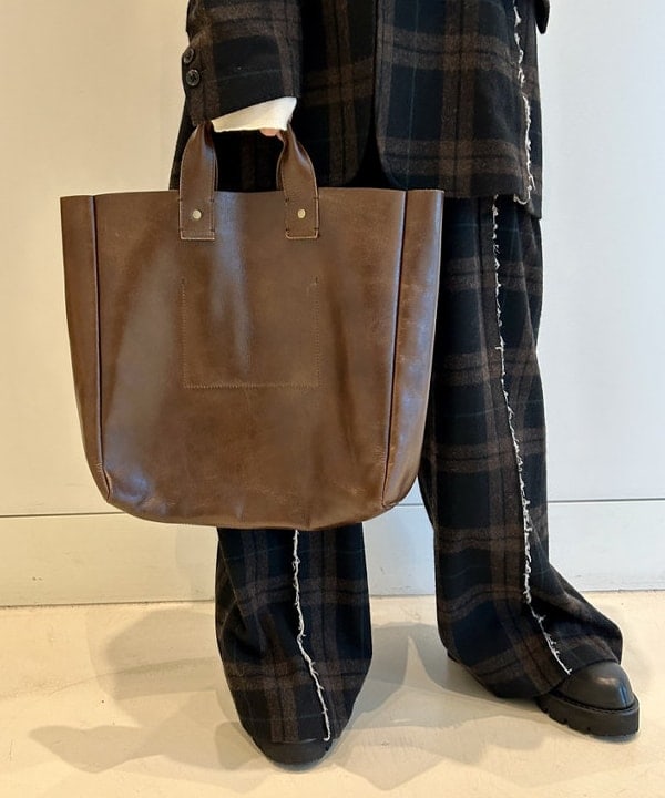 ナツハさんの「BEAMS WOMEN｜【別注】Healthknit × maturely / フーデッド ヘンリー ロングスリーブ」を使ったコーディネート