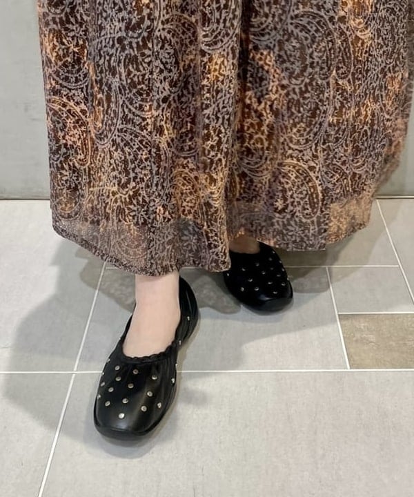 カタヤマ アヤさんの「BEAMS WOMEN｜RBS / ペイズリー レース プリント ワンピース」を使ったコーディネート