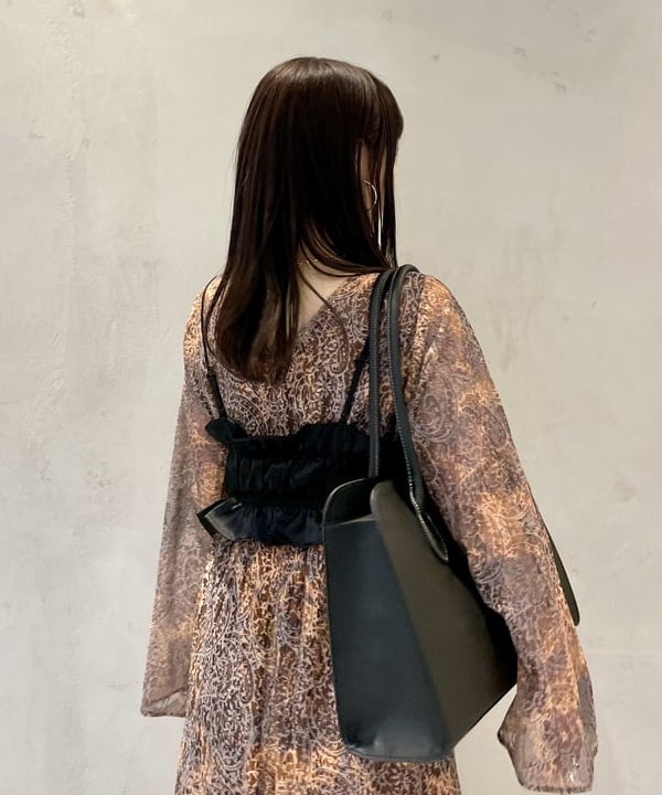 カタヤマ アヤさんの「BEAMS WOMEN｜RBS / ペイズリー レース プリント ワンピース」を使ったコーディネート