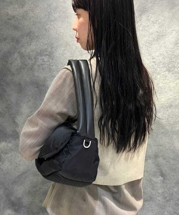 OSUMIさんの「BEAMS WOMEN｜ポリエステル ウール トロピカル シアー シャツ」を使ったコーディネート