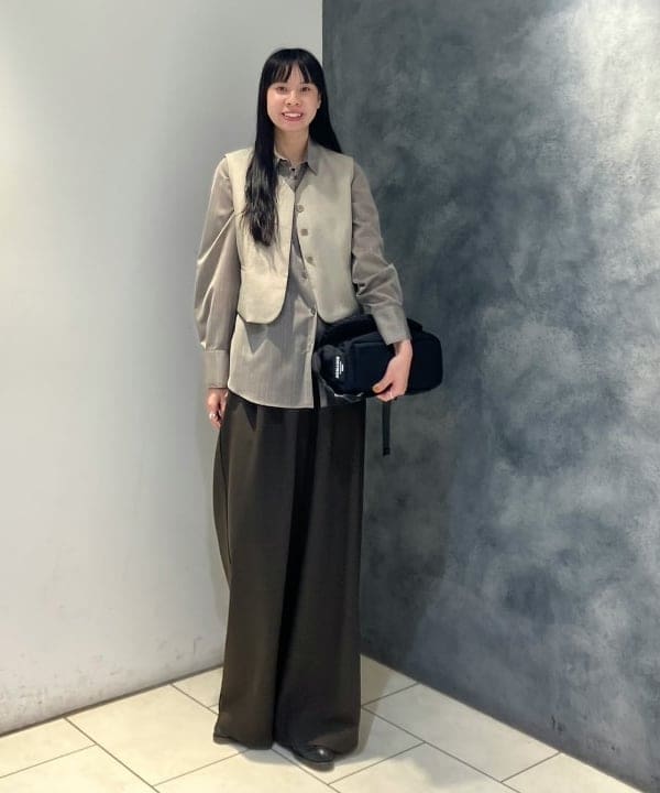 OSUMIさんの「BEAMS WOMEN｜ポリエステル ウール トロピカル シアー シャツ」を使ったコーディネート