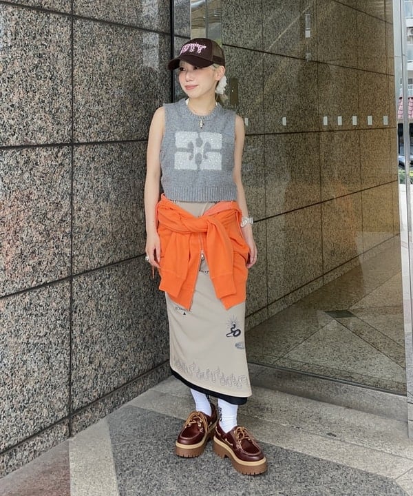 まゆちゃんさんの「BEAMS WOMEN｜【別注】SCREEN STARS / フルジップ パーカー」を使ったコーディネート