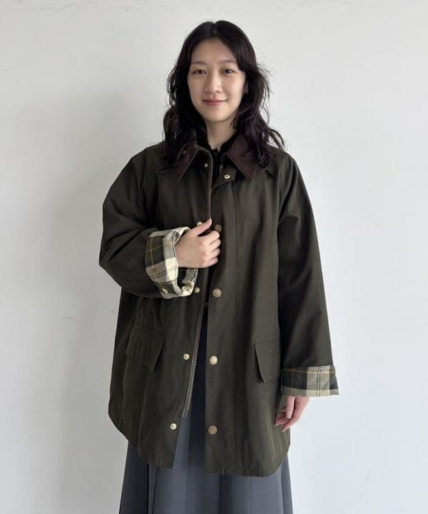 坂本 涼花さんの「BEAMS WOMEN｜【別注】Barbour / BEDALE ジャケット」を使ったコーディネート