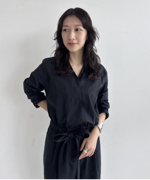 坂本 涼花さんの「BEAMS WOMEN｜スキッパー ギャバ ジャンプスーツ」を使ったコーディネート