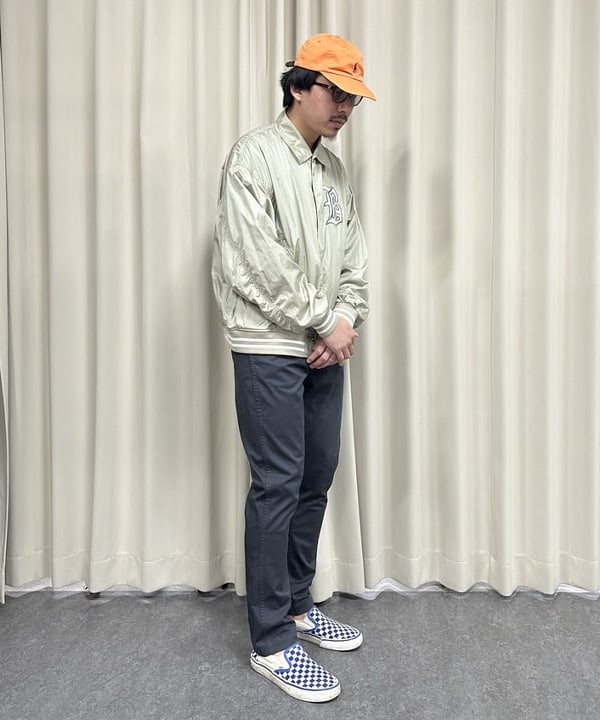 及川 晃さんの「BEAMS WOMEN｜ストレッチテーパードチノ」を使ったコーディネート