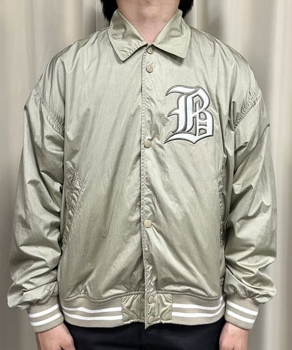 及川 晃さんの「BEAMS WOMEN｜ストレッチテーパードチノ」を使ったコーディネート