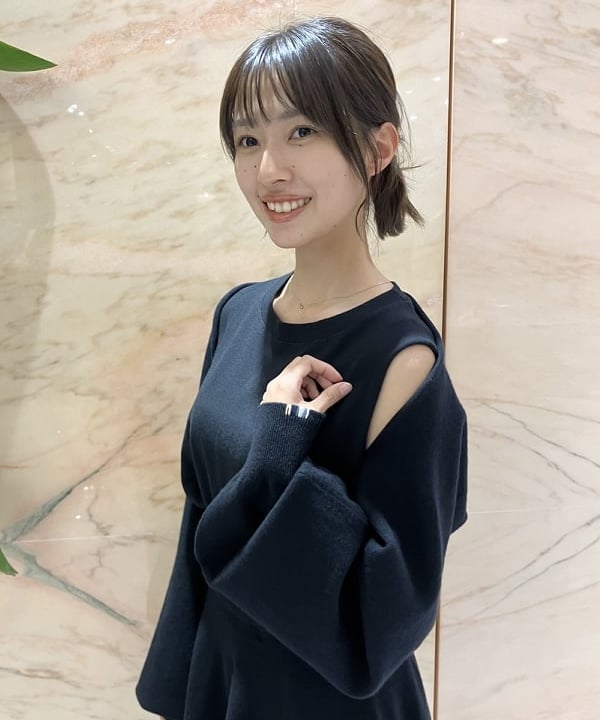 茂野 真楓さんの「BEAMS WOMEN｜extreme cashmere / girl スカート」を使ったコーディネート