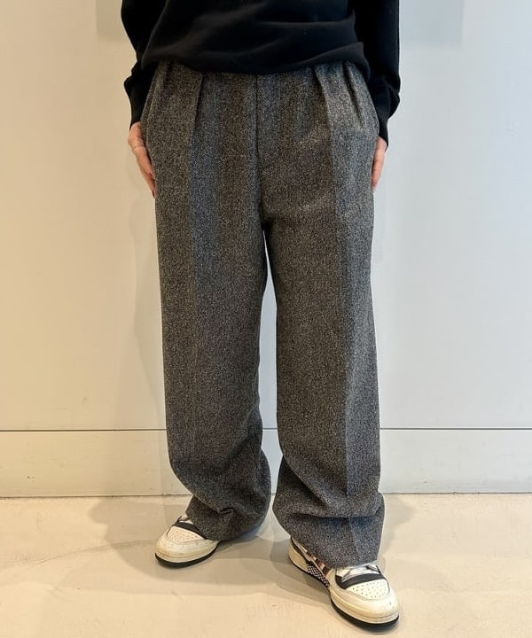 ナツハさんの「BEAMS WOMEN｜太 ウェリントン レンズ」を使ったコーディネート