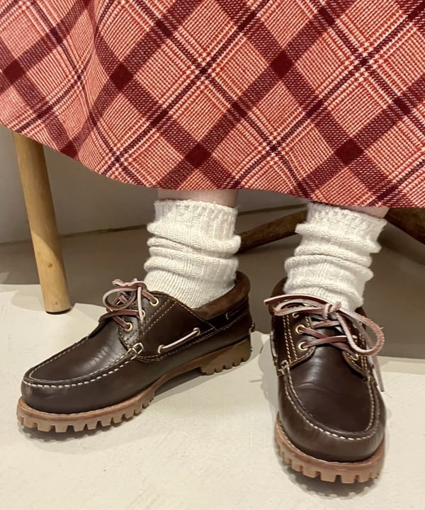 小原 もこさんの「BEAMS WOMEN｜【別注】BUZZ RICKSON'S / シャンブレー ロングスリーブ シャツ」を使ったコーディネート