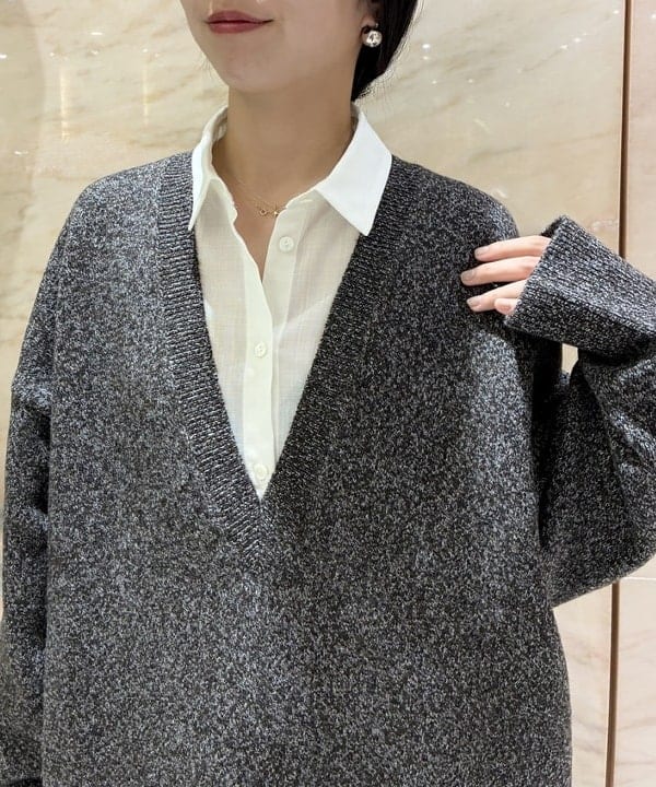 中丸　栞さんの「BEAMS WOMEN｜ポプリン 2タックパンツ」を使ったコーディネート