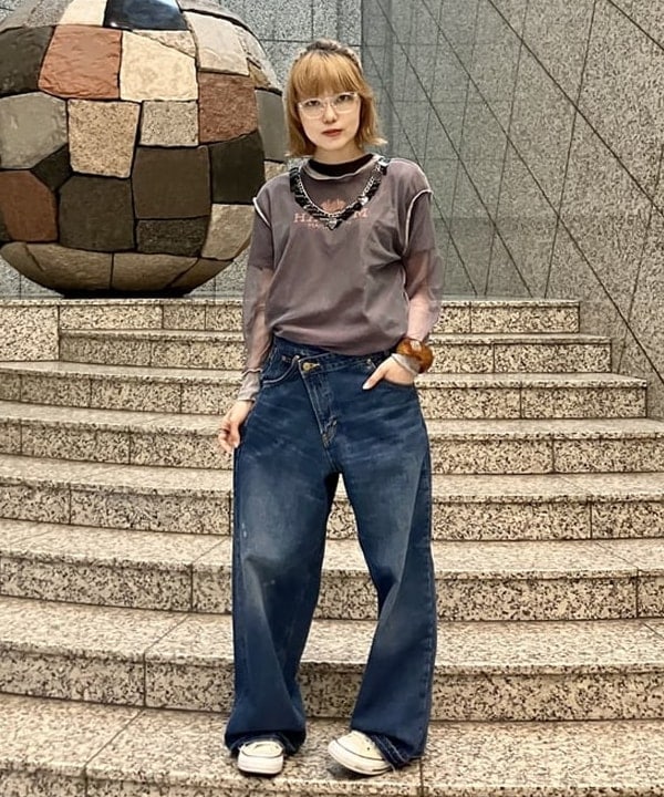 小原 もこさんの「BEAMS WOMEN｜【別注】SCREEN STARS / フルジップ パーカー」を使ったコーディネート