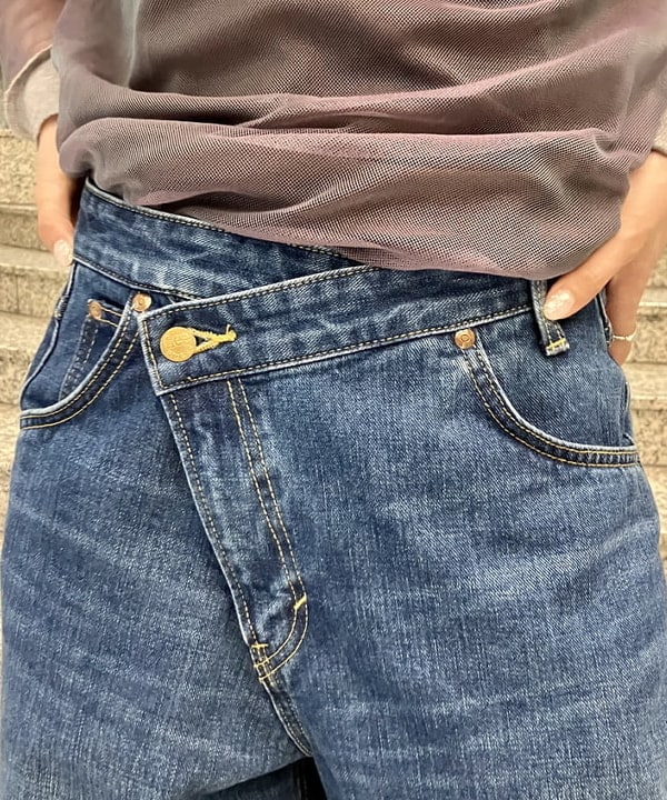 小原 もこさんの「BEAMS WOMEN｜【別注】SCREEN STARS / フルジップ パーカー」を使ったコーディネート