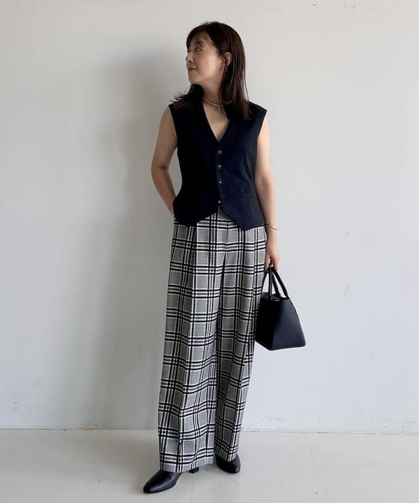 住吉　明佳さんの「BEAMS WOMEN｜ATELIER AMBOISE /  WILLER リバーシブル ベルト」を使ったコーディネート