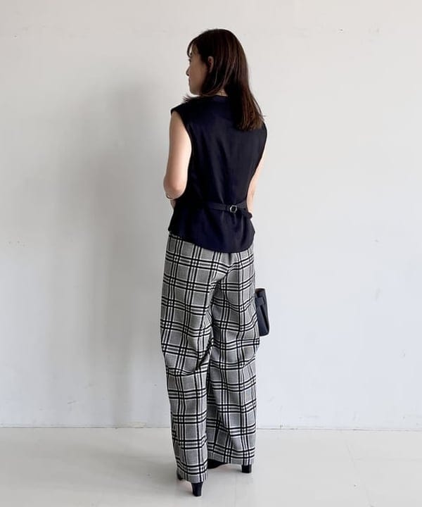 住吉　明佳さんの「BEAMS WOMEN｜ATELIER AMBOISE /  WILLER リバーシブル ベルト」を使ったコーディネート