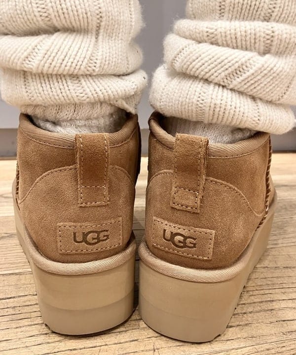 イトウミサキさんの「BEAMS WOMEN｜UGG(R) / Women's Classic Ultra Mini Platform / クラシック ウルトラ ミニ プラットフォーム」を使ったコーディネート