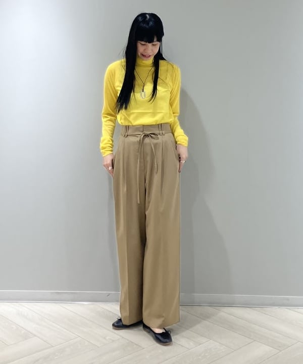 OSUMIさんの「BEAMS WOMEN｜AK+1 / 18ゲージ ハイネック プルオーバー」を使ったコーディネート