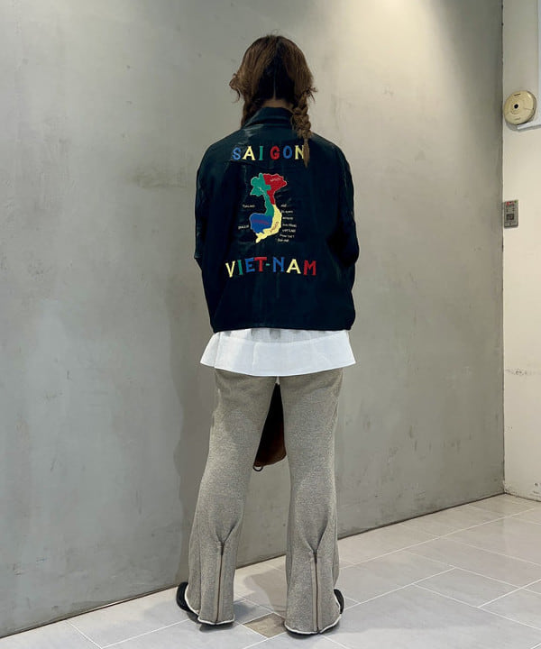 ナツハさんの「BEAMS WOMEN｜【別注】テーラー東洋 / アセテート ベトナム ジャケット」を使ったコーディネート