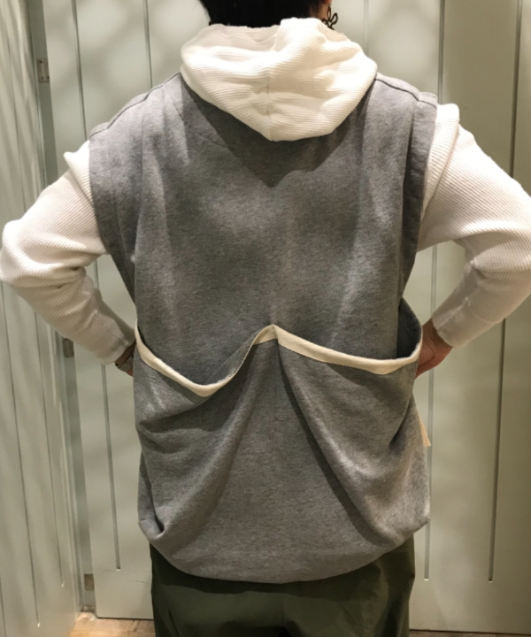 カスタニ モモノさんの「BEAMS WOMEN｜BEAMS BOY / US ARMY オーバー パンツ」を使ったコーディネート