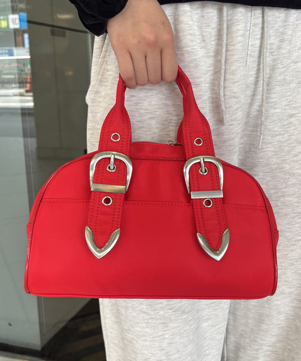 山本 里南さんの「BEAMS WOMEN｜ナイロン ボストン バッグ」を使ったコーディネート