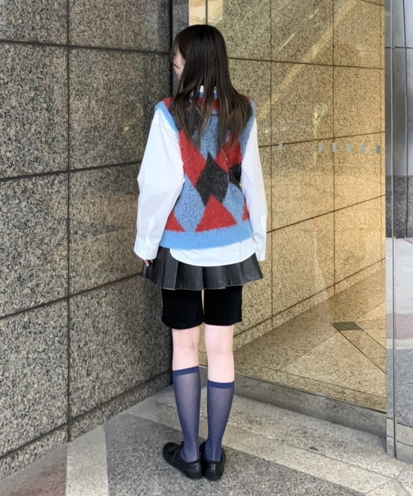 加歩さんの「BEAMS WOMEN｜Ｗカラー レイヤード シャツ」を使ったコーディネート