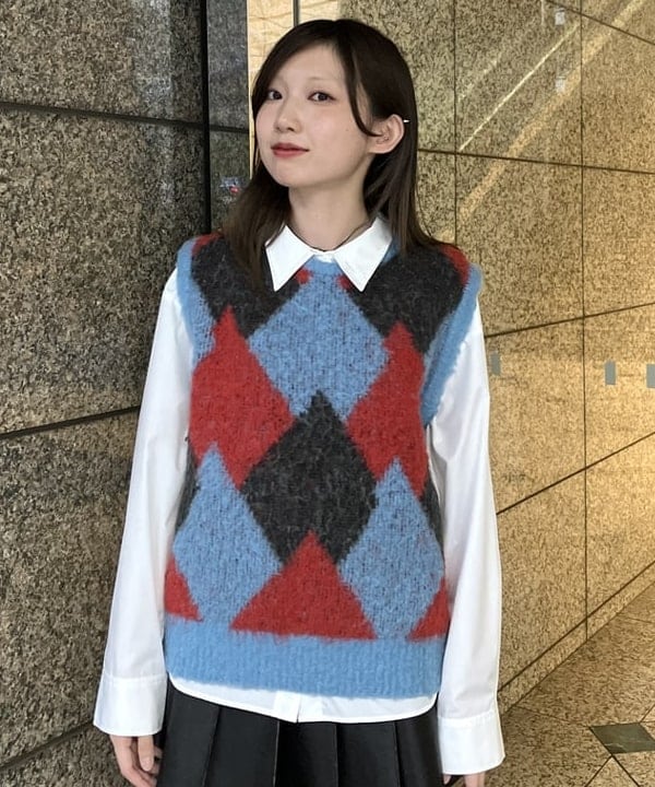 加歩さんの「BEAMS WOMEN｜Ｗカラー レイヤード シャツ」を使ったコーディネート