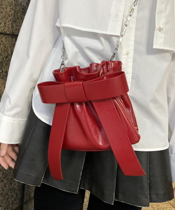 加歩さんの「BEAMS WOMEN｜Ｗカラー レイヤード シャツ」を使ったコーディネート