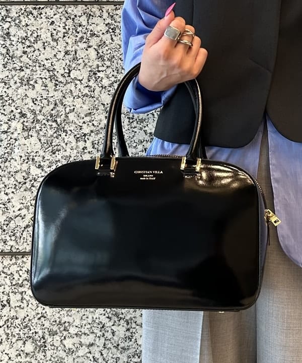 大槻 まひろさんの「BEAMS WOMEN｜ヒヨク Vネック ショートジレ」を使ったコーディネート