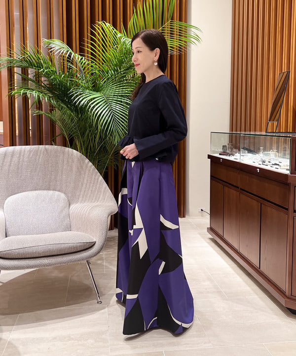 【美品】beams F好き必見　アトリエベルン　ハンドメイドタイ　ネイビー無地 BEAMS F（322877） スタイリング・コーディネイト｜BEAMS