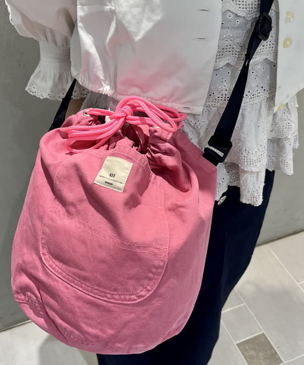 髙田 ユウさんの「BEAMS WOMEN｜ワイド チノ パンツ」を使ったコーディネート