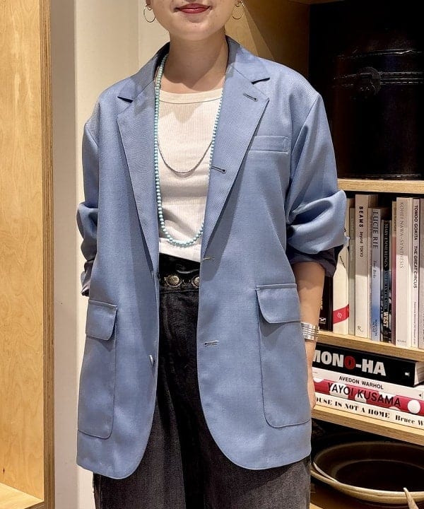 吉野 多恵さんの「BEAMS WOMEN｜ポリエステル ツイル スリーボタン ジャケット」を使ったコーディネート