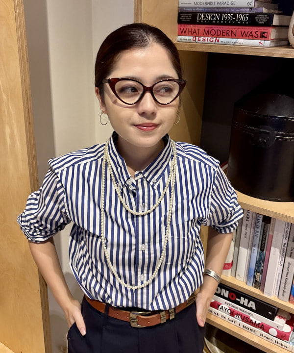 吉野 多恵さんの「BEAMS WOMEN｜BEAMS BOY / ポリエステル ウール シンチ バック スラックス」を使ったコーディネート