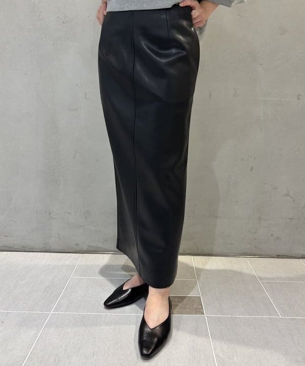 野村 美紅さんの「BEAMS WOMEN｜【別注】SLOANE / 裏毛 半袖 スウェット」を使ったコーディネート