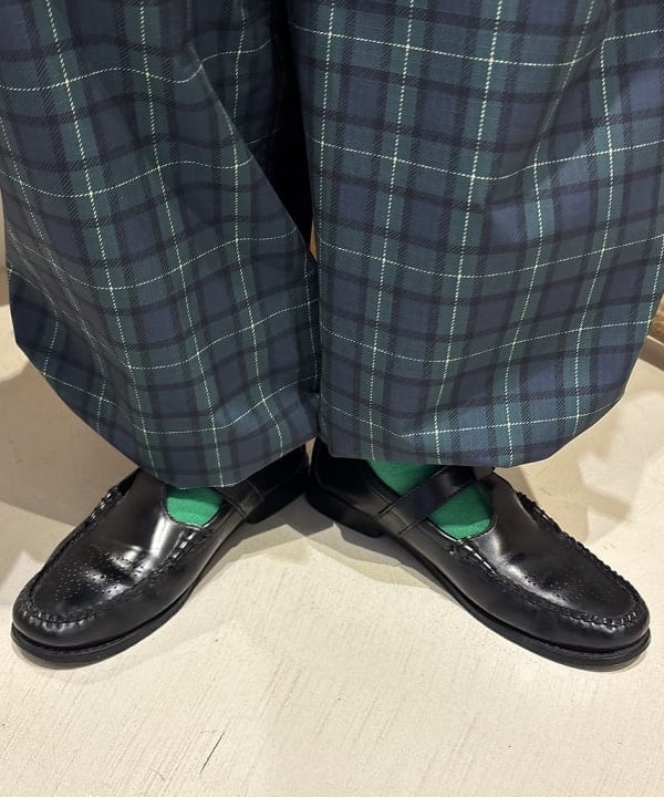 吉野 多恵さんの「BEAMS WOMEN｜レース ニット ベスト」を使ったコーディネート