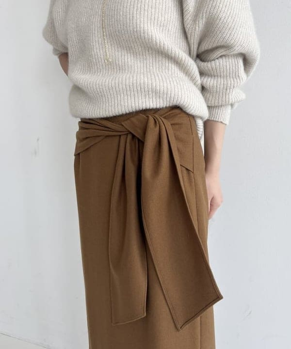 坂本 涼花さんの「BEAMS WOMEN｜ウール ジャージ リボン スカート」を使ったコーディネート